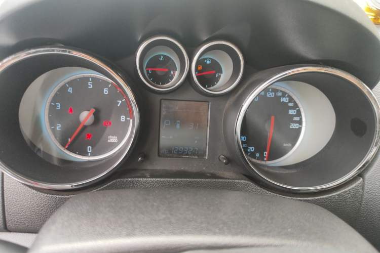 Used CHANGAN CS35 2014 1.6L Automatic Luxury Model China IV Standard Instrument Cluster