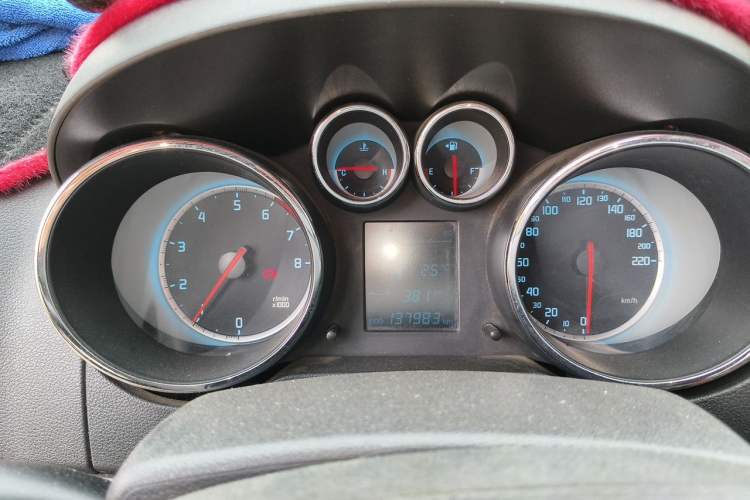 Used CHANGAN CS35 2014 1.6L Manual Luxury Model China IV Standard Instrument Cluster