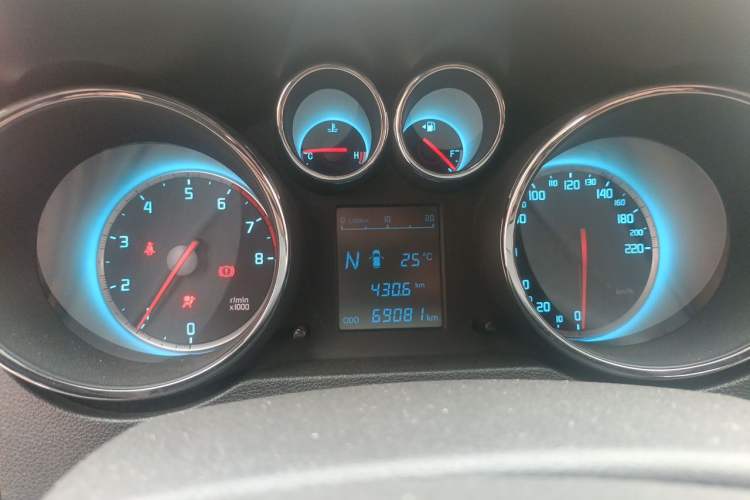 Used CHANGAN CS35 2014 1.6L Automatic Luxury Model China IV Standard Instrument Cluster