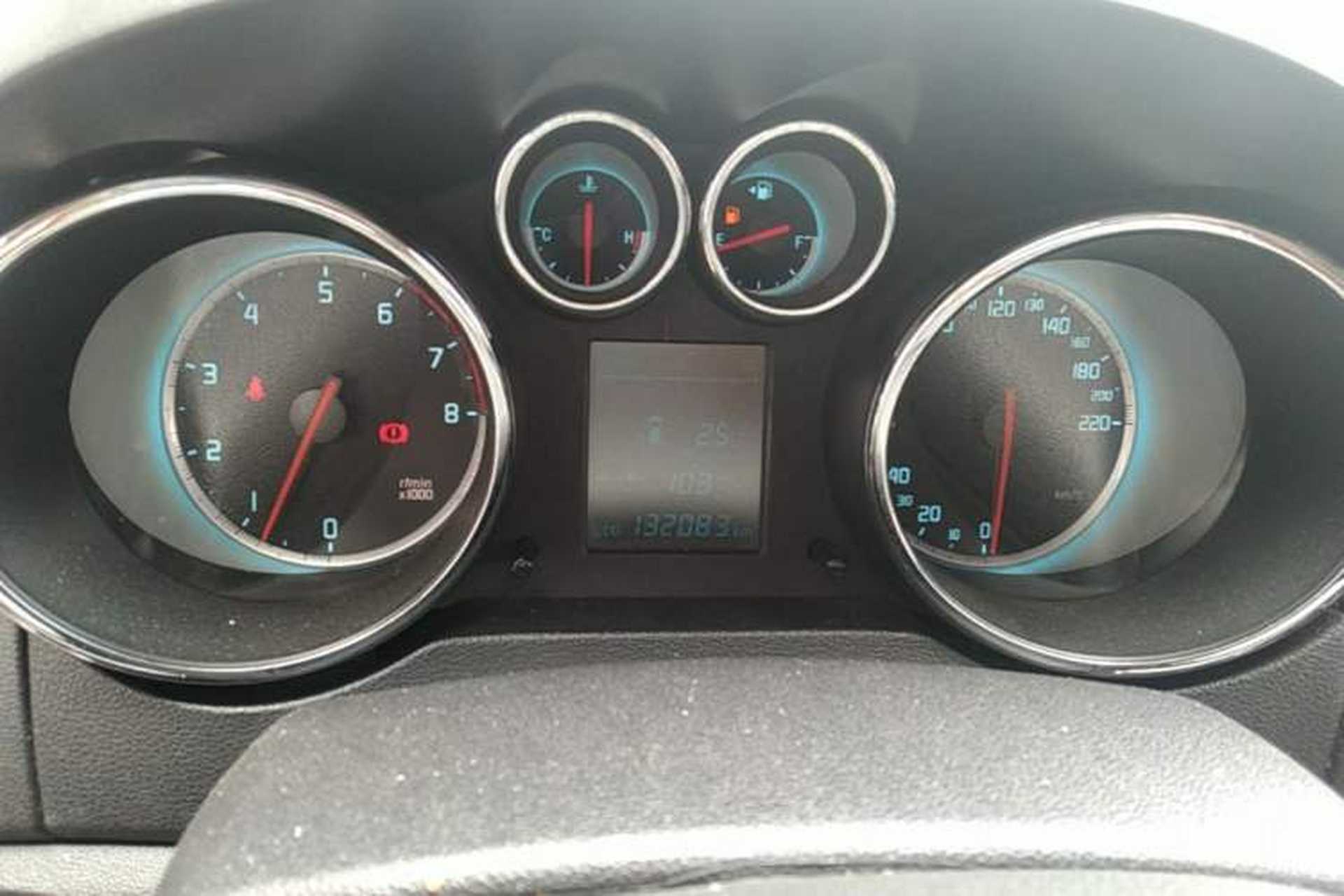 Used CHANGAN CS35 2014 1.6L Manual Luxury Navigation Model China IV Standard Instrument Cluster