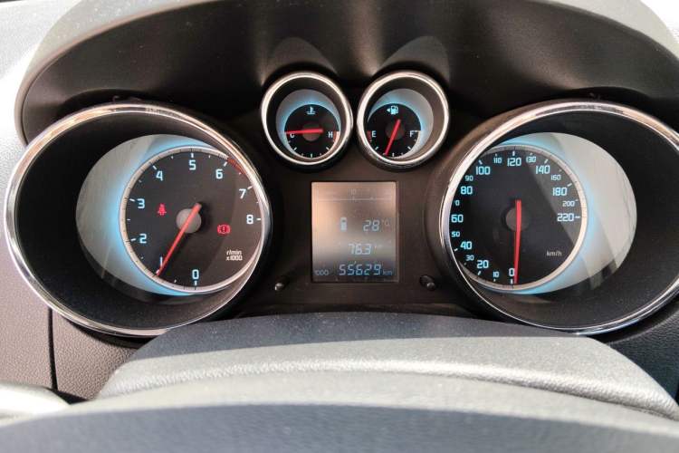 Used CHANGAN CS35 2014 1.6L Manual Luxury Model China IV Standard Instrument Cluster