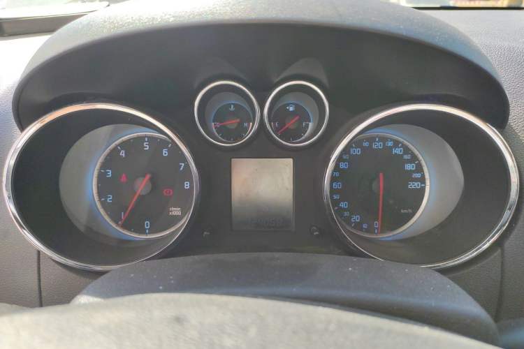Used CHANGAN CS35 2014 1.6L Manual Luxury Model China IV Standard Instrument Cluster