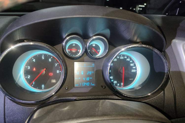 Used CHANGAN CS35 2014 1.6L Automatic Luxury Navigation Model China IV Standard Instrument Cluster