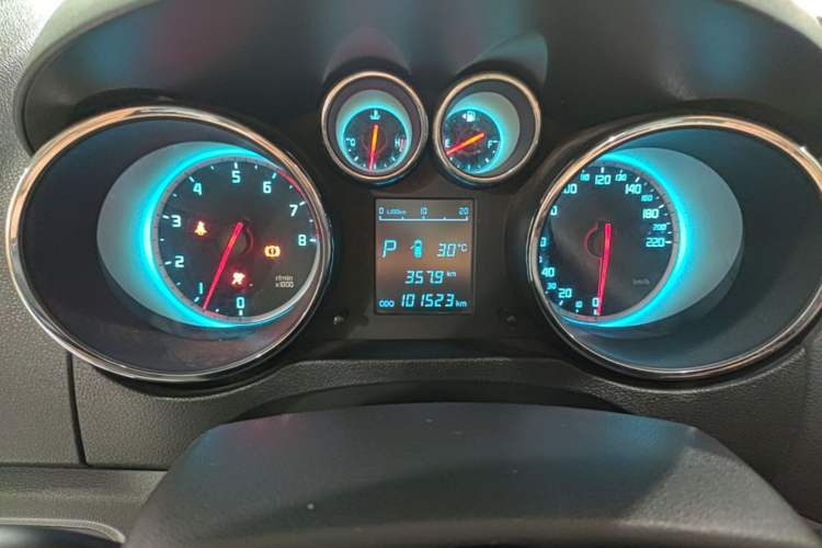 Used CHANGAN CS35 2014 1.6L Automatic Luxury Model China IV Standard Instrument Cluster