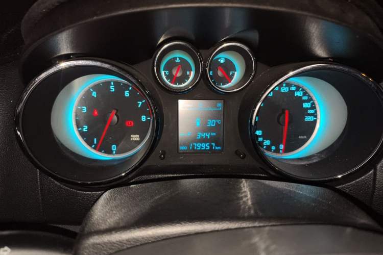 Used CHANGAN CS35 2014 1.6L Manual Luxury Model China IV Standard Instrument Cluster