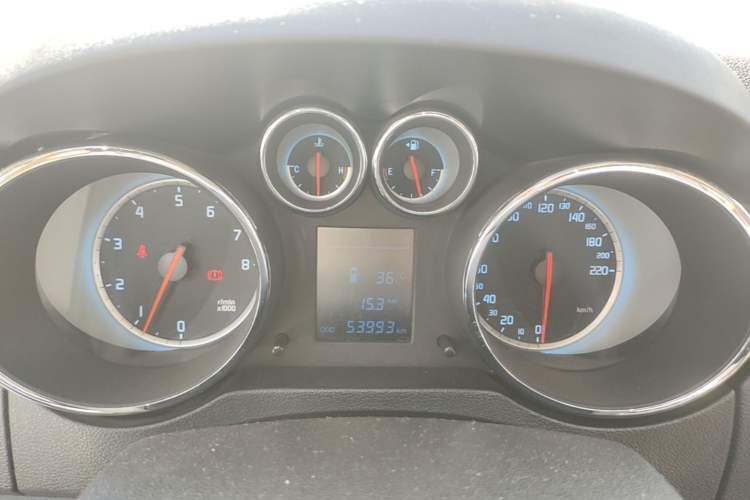 Used CHANGAN CS35 2014 1.6L Manual Luxury Model China IV Standard Instrument Cluster