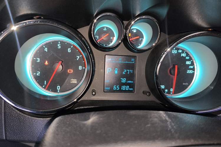 Used CHANGAN CS35 2014 1.6L Automatic Luxury Navigation Model China IV Standard Instrument Cluster