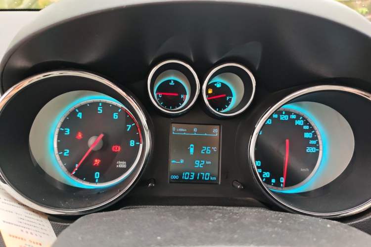 Used CHANGAN CS35 2014 1.6L Manual Luxury Model China IV Standard Instrument Cluster