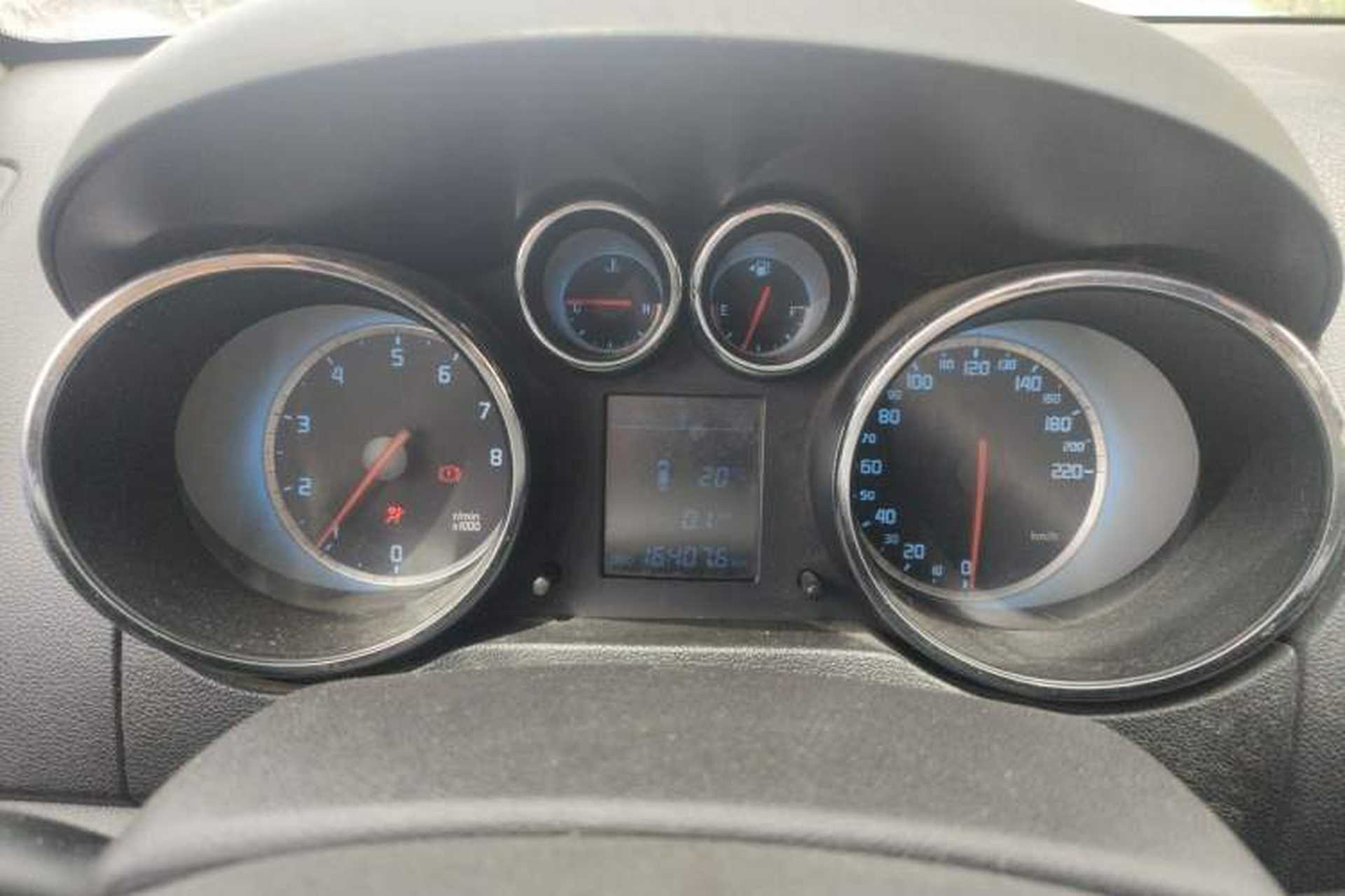 Used CHANGAN CS35 2014 1.6L Manual Luxury Navigation Model China IV Standard Instrument Cluster