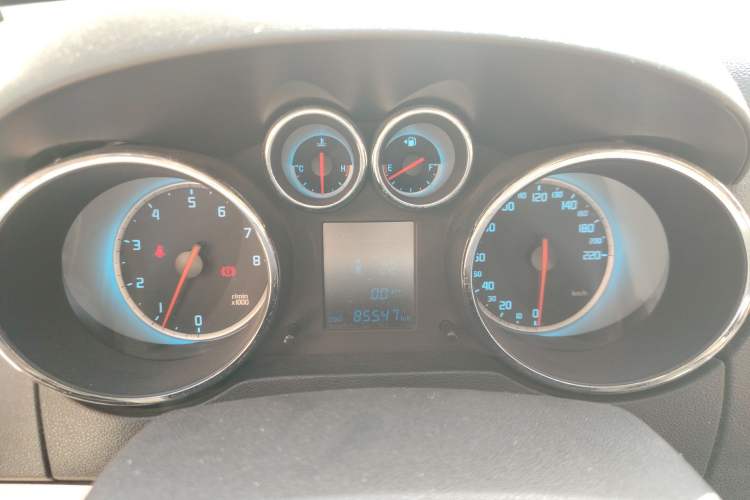 Used CHANGAN CS35 2014 1.6L Manual Luxury Model China IV Standard Instrument Cluster