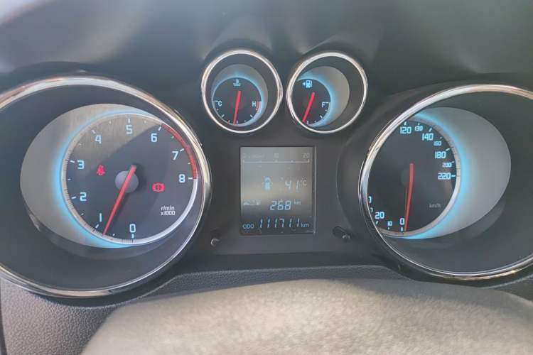 Used CHANGAN CS35 2014 1.6L Manual Luxury Model China IV Standard Instrument Cluster