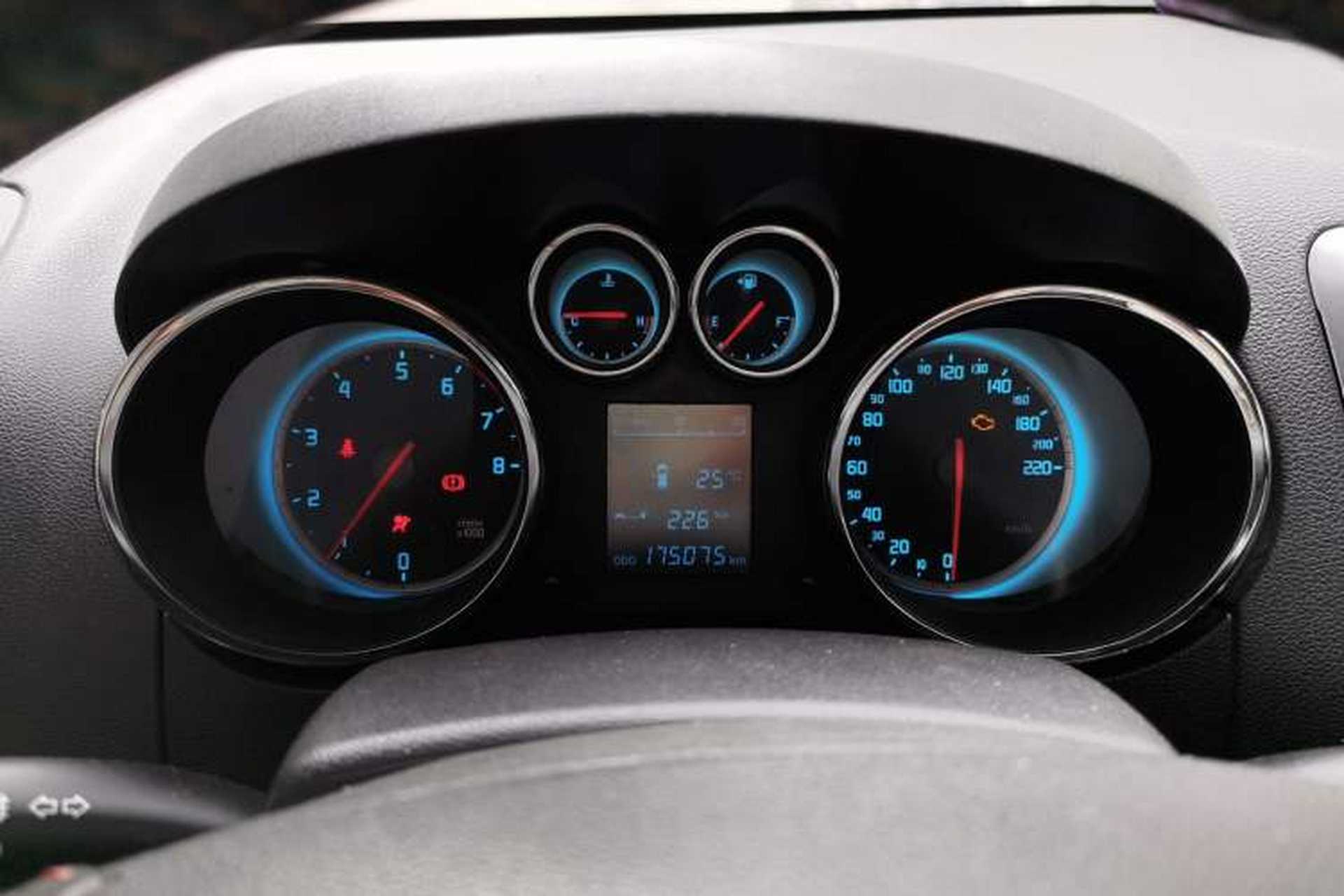 Used CHANGAN CS35 2014 1.6L Manual Luxury Model China IV Standard Instrument Cluster