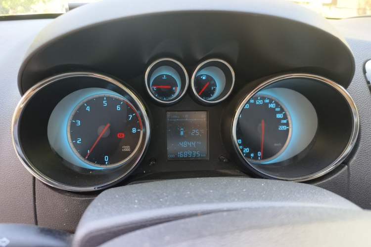 Used CHANGAN CS35 2014 1.6L Manual Luxury Model China IV Standard Instrument Cluster