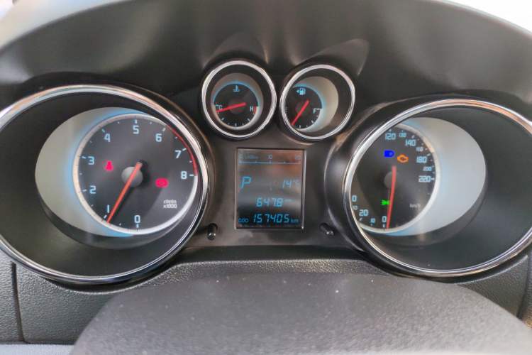 Used CHANGAN CS35 2014 1.6L Automatic Luxury Model China IV Standard Instrument Cluster