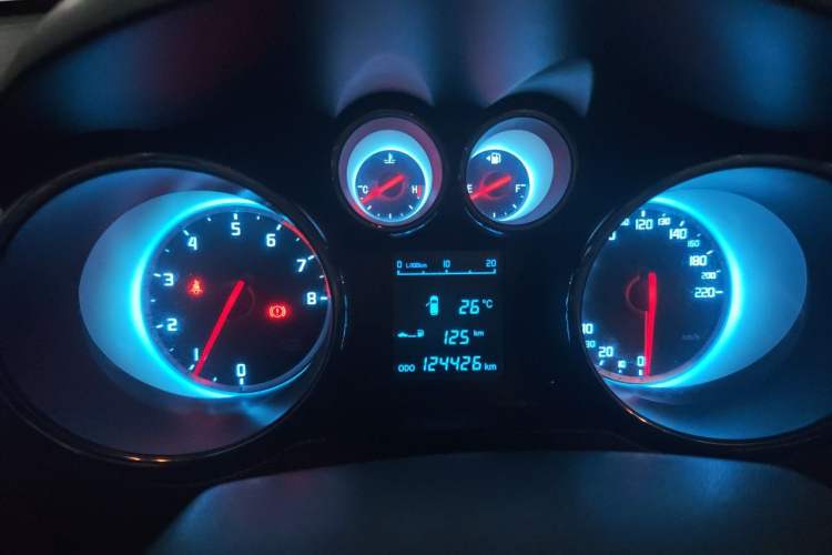Used CHANGAN CS35 2014 1.6L Manual Luxury Model China IV Standard Instrument Cluster