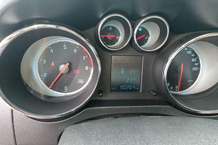 Used CHANGAN CS35 2014 1.6L Manual Luxury Model China IV Standard Instrument Cluster