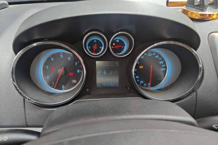 Used CHANGAN CS35 2014 1.6L Automatic Luxury Navigation Model China IV Standard Instrument Cluster