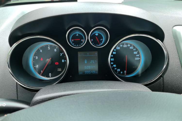 Used CHANGAN CS35 2014 1.6L Manual Luxury Model China V Standard Instrument Cluster