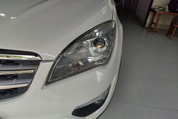 Used CHANGAN CS35 2014 1.6L Automatic Luxury Model China IV Standard Left Front Headlight