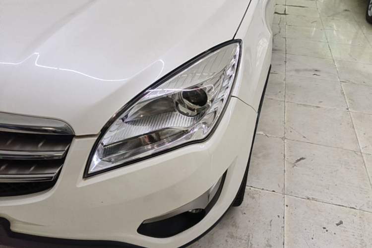 Used CHANGAN CS35 2014 1.6L Automatic Luxury Model China IV Standard Left Front Headlight