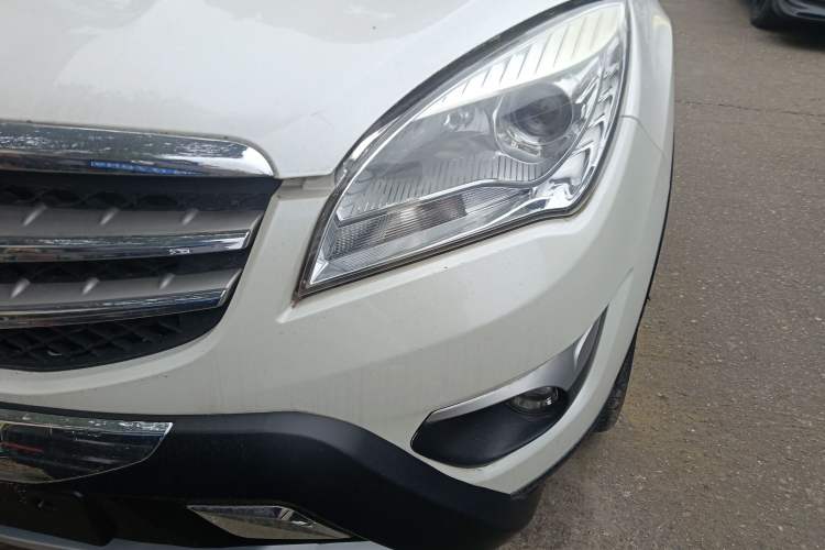 Used CHANGAN CS35 2014 1.6L Automatic Luxury Model China IV Standard Left Front Headlight