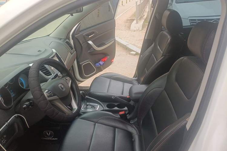 Used CHANGAN CS35 2014 1.6L Automatic Luxury Model China IV Standard Left Front Seat