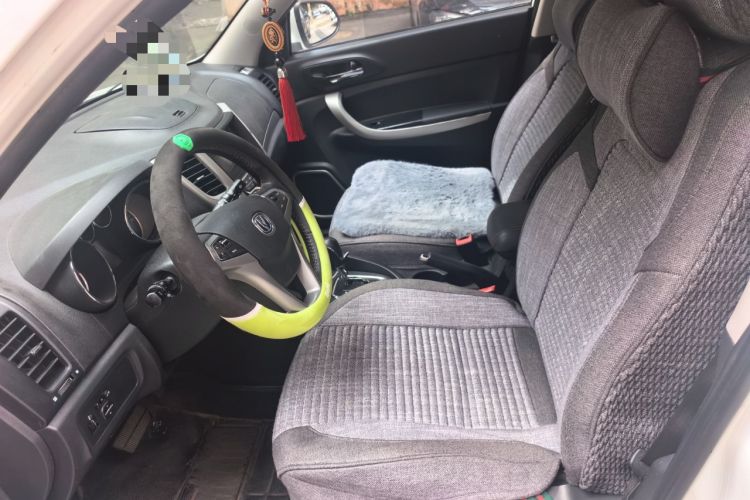 Used CHANGAN CS35 2014 1.6L Automatic Luxury Model China IV Standard Left Front Seat