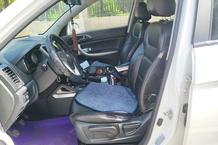 Used CHANGAN CS35 2014 1.6L Manual Luxury Navigation Model China IV Standard Left Front Seat