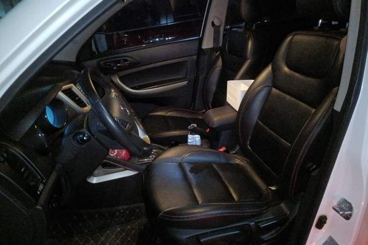 Used CHANGAN CS35 2014 1.6L Automatic Luxury Model China IV Standard Left Front Seat