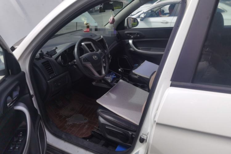Used CHANGAN CS35 2014 1.6L Manual Luxury Model China IV Standard Left Front Seat