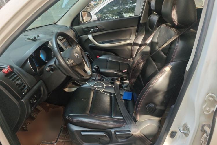 Used CHANGAN CS35 2014 1.6L Manual Luxury Model China IV Standard Left Front Seat