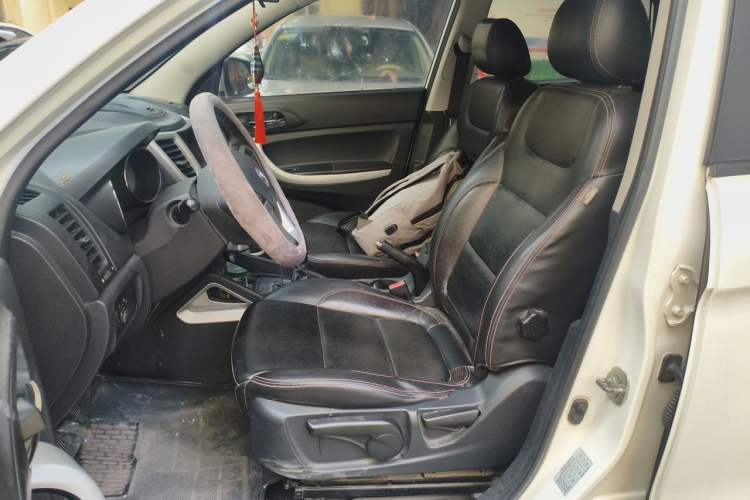 Used CHANGAN CS35 2014 1.6L Manual Luxury Model China V Standard Left Front Seat
