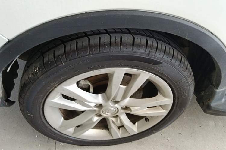 Used CHANGAN CS35 2014 1.6L Automatic Luxury Model China IV Standard Left Front Wheel Hub