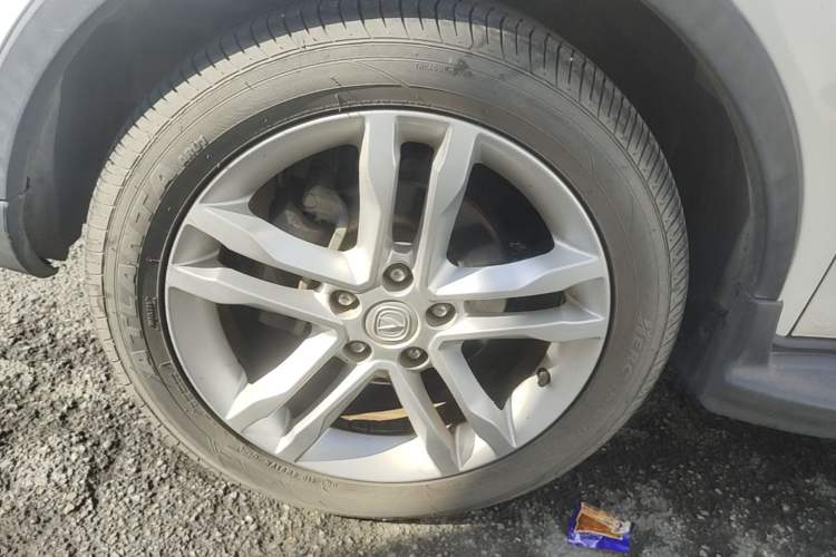 Used CHANGAN CS35 2014 1.6L Manual Luxury Model China IV Standard Left Front Wheel Hub
