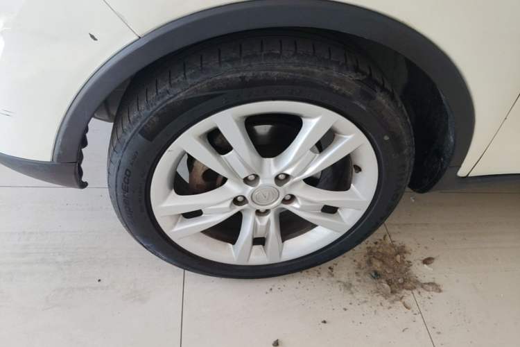 Used CHANGAN CS35 2014 1.6L Automatic Luxury Navigation Version China V Standard Left Front Wheel Hub