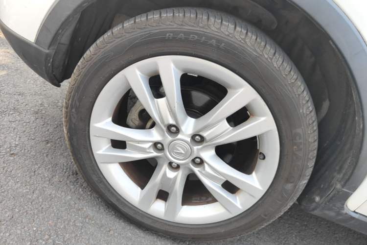 Used CHANGAN CS35 2014 1.6L Automatic Luxury Model China IV Standard Left Front Wheel Hub