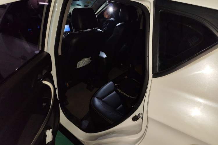 Used CHANGAN CS35 2014 1.6L Manual Luxury Model China IV Standard Left Rear Seat