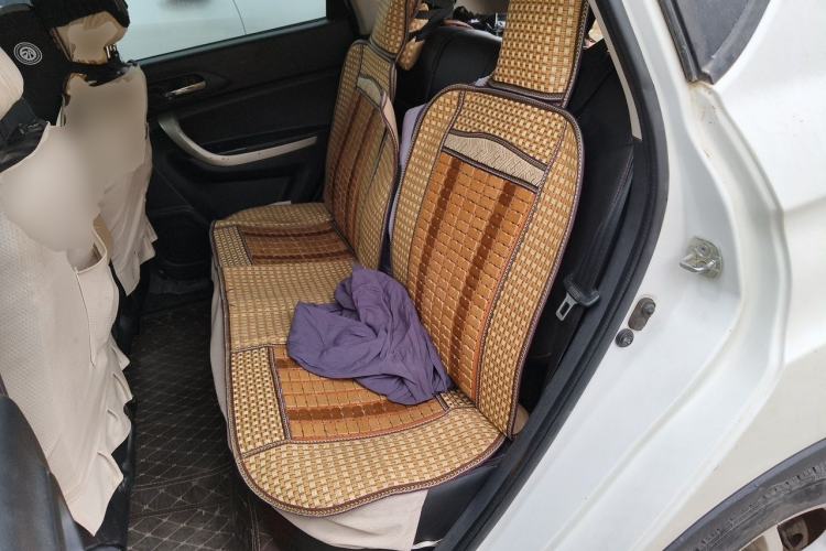 Used CHANGAN CS35 2014 1.6L Manual Luxury Model China IV Standard Left Rear Seat