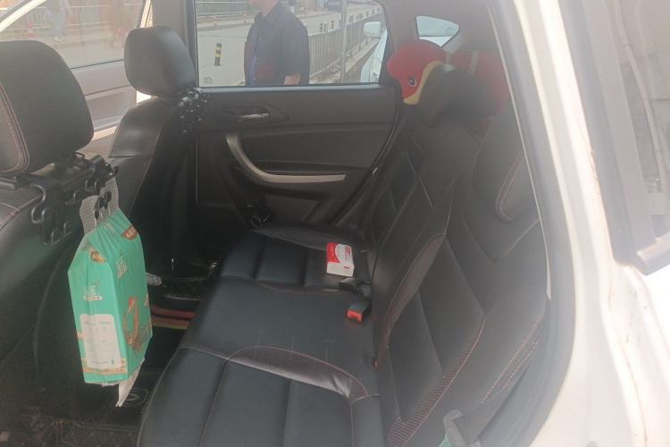 Used CHANGAN CS35 2014 1.6L Automatic Luxury Model China IV Standard Left Rear Seat