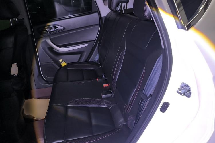 Used CHANGAN CS35 2014 1.6L Automatic Luxury Navigation Model China IV Standard Left Rear Seat