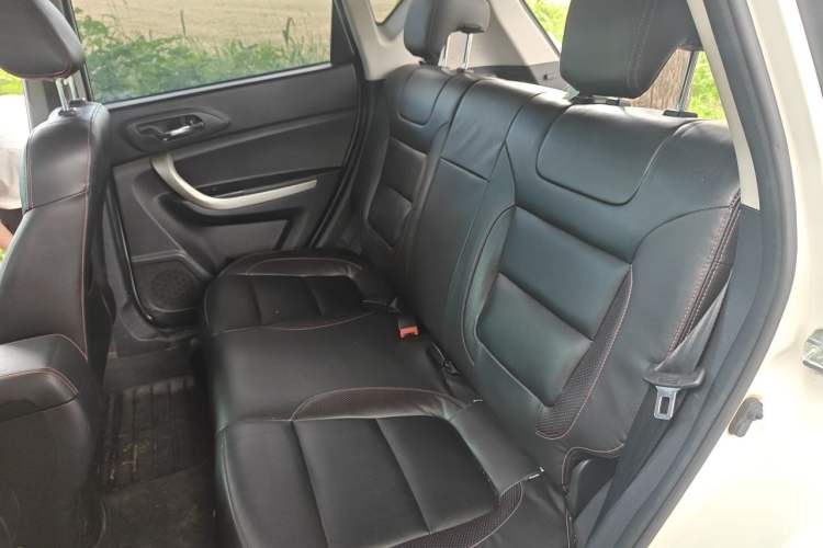 Used CHANGAN CS35 2014 1.6L Manual Luxury Model China IV Standard Left Rear Seat