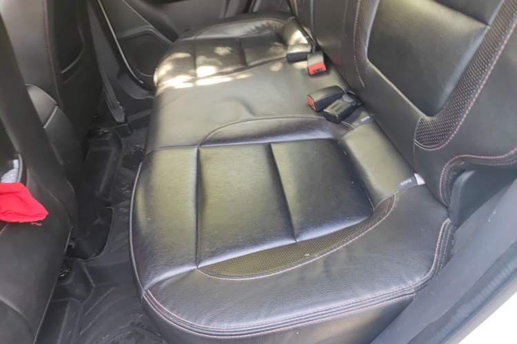 Used CHANGAN CS35 2014 1.6L Manual Luxury Model China IV Standard Left Rear Seat