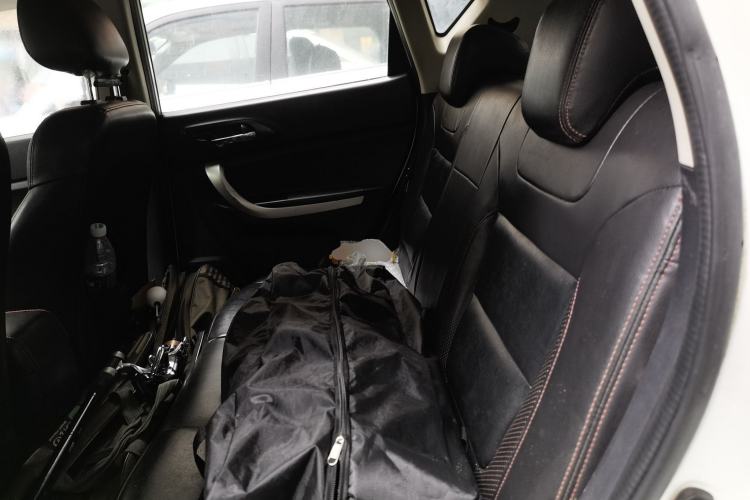 Used CHANGAN CS35 2014 1.6L Manual Luxury Model China IV Standard Left Rear Seat