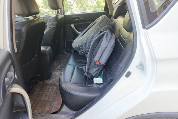 Used CHANGAN CS35 2014 1.6L Manual Luxury Model China IV Standard Left Rear Seat