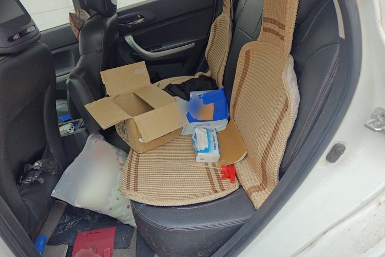 Used CHANGAN CS35 2014 1.6L Manual Luxury Model China IV Standard Left Rear Seat
