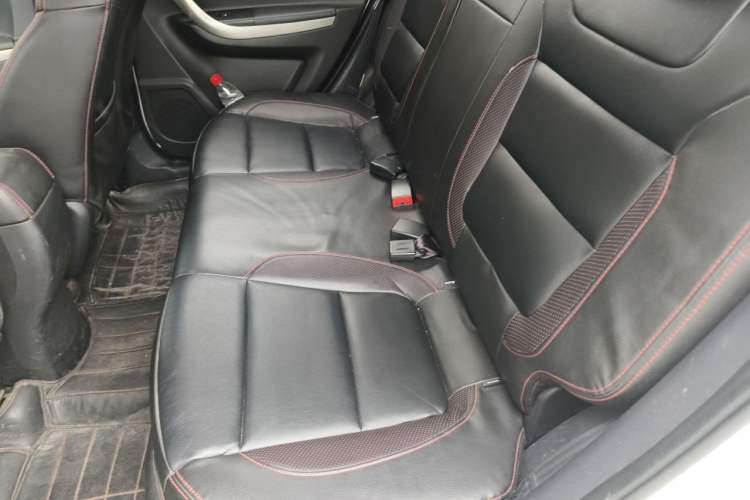 Used CHANGAN CS35 2014 1.6L Manual Luxury Model China IV Standard Left Rear Seat