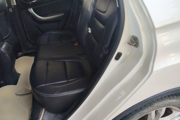 Used CHANGAN CS35 2014 1.6L Manual Luxury Model China IV Standard Left Rear Seat