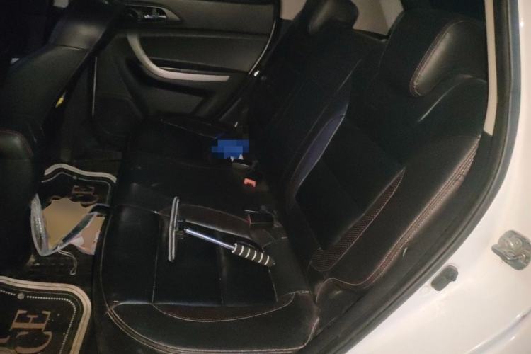 Used CHANGAN CS35 2014 1.6L Automatic Luxury Model China IV Standard Left Rear Seat