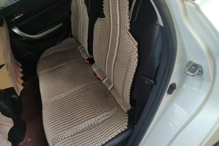 Used CHANGAN CS35 2014 1.6L Automatic Luxury Model China IV Standard Left Rear Seat