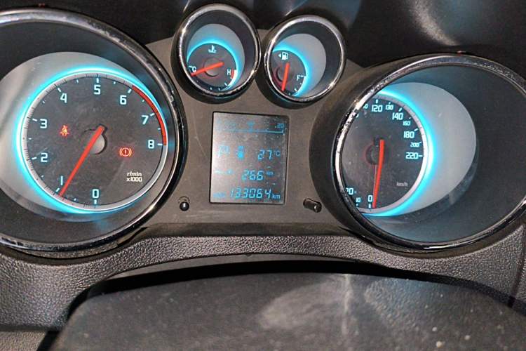 Used CHANGAN CS35 2014 1.6L Automatic Luxury Model China IV Standard Odometer Close Up